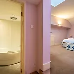 דירה 43 County House יורק